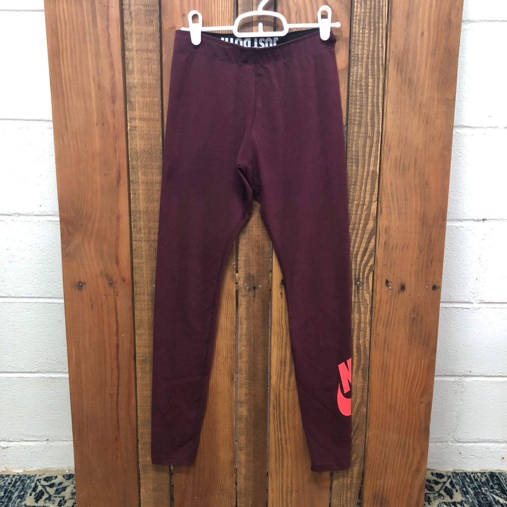 Nike women’s size small maroon red leggings - Picture 4 of 11